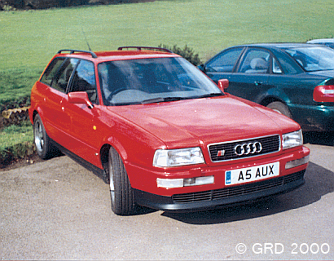 Audi_S2-Avant_Quattro