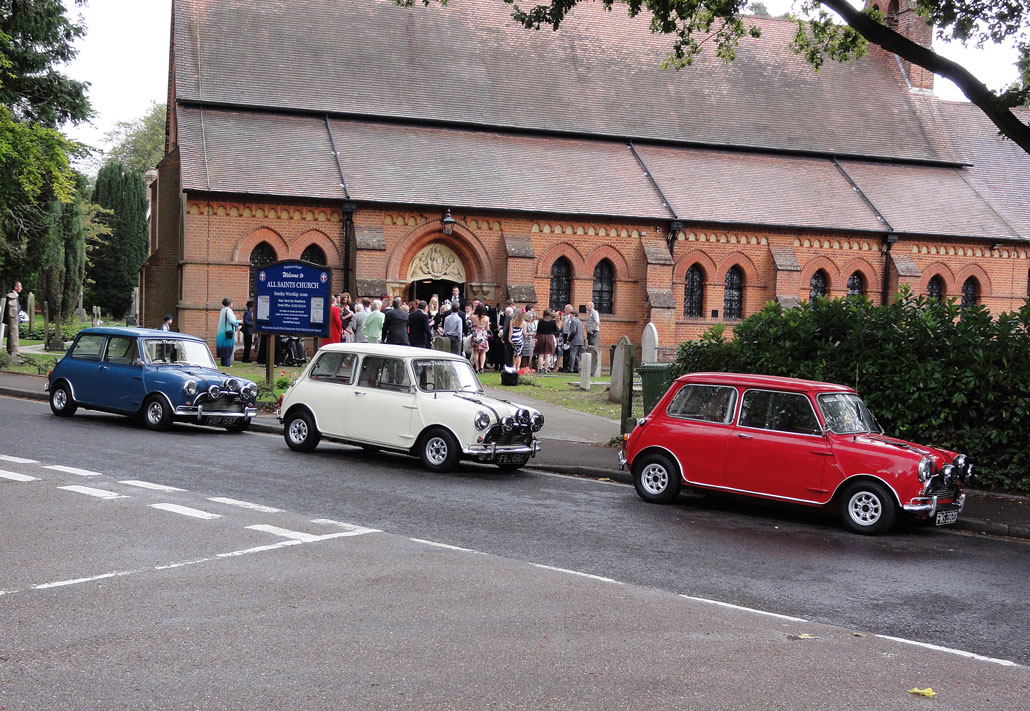 Mr&Mrs_Joe_Burt Fleet Hampshire church